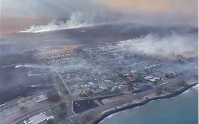 至少80人死亡！夏威夷山火致一海滨小镇几乎消失：约百人跳海逃生